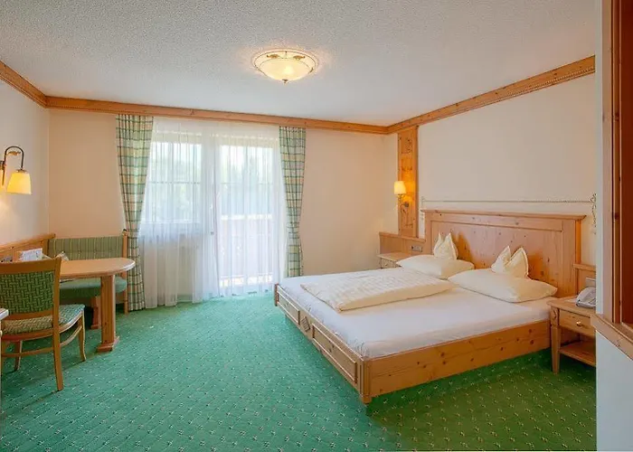 ベッド・アンド・ブレックファスト ランドハウス　グリューナウ 3*